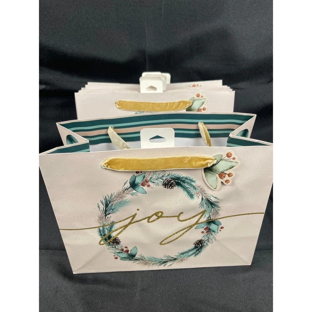Holiday Time Christmas Joy Wreath Gift Bags 12ct Velvet Ribbon Handle 10x7.5